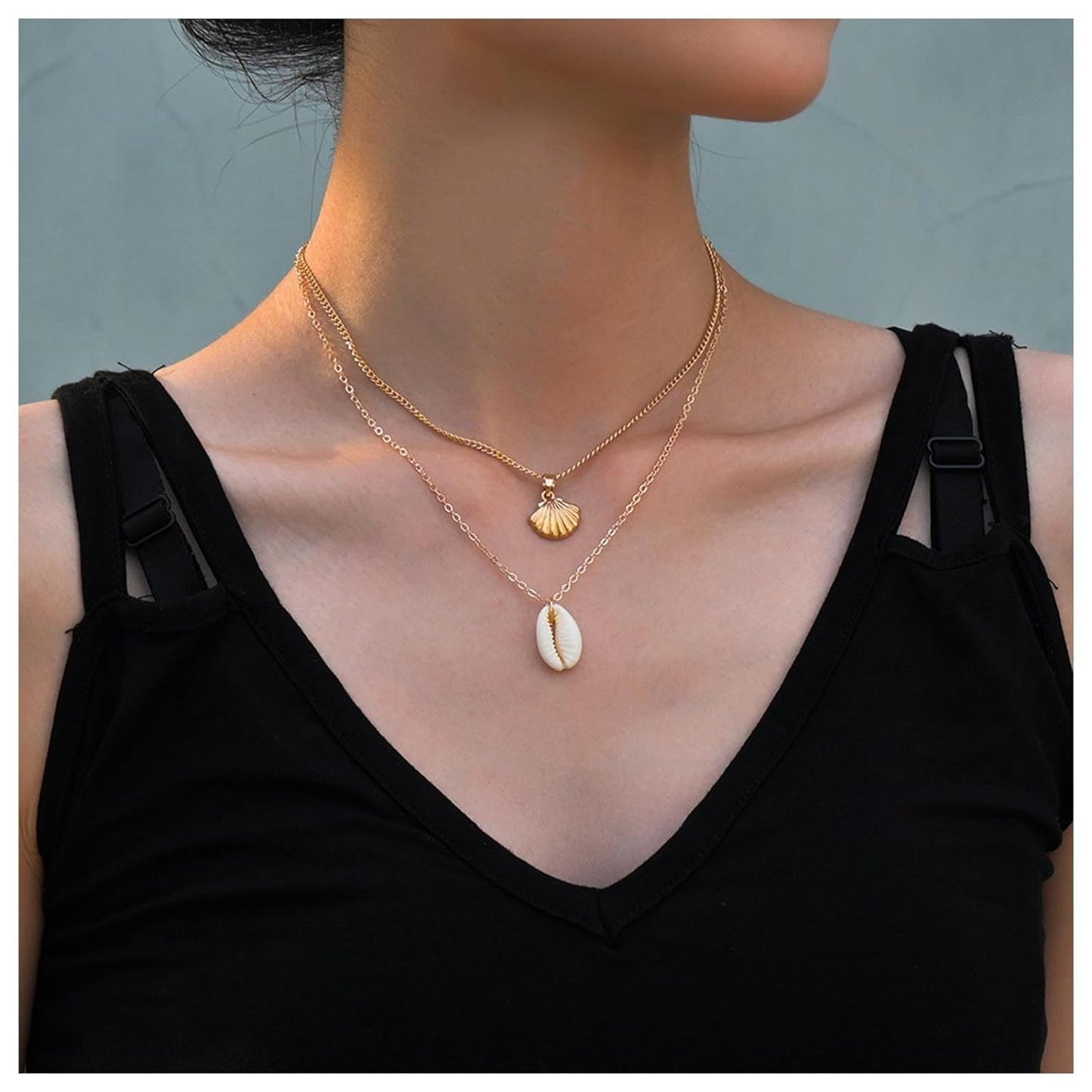 Allereyae Vintage Layered Shell Pendant Necklace Shell Cowrie Choker Necklace Gold Scallop Necklace Layering Shell Necklace Jewelry for Women and Girls